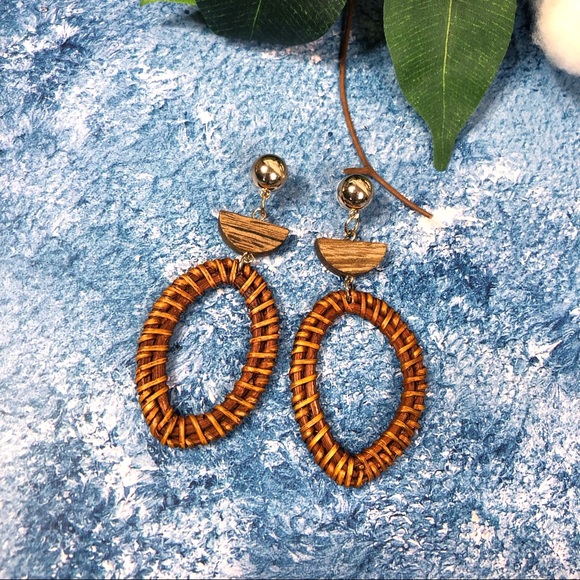 Wooden Straw Weave Rattan Braid Drop Earrings - Picture 3 of 3